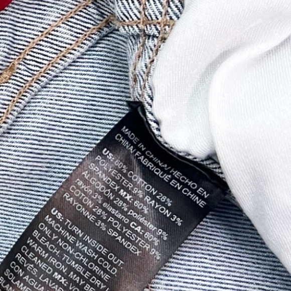 White House Black Market Curvy-Fit High-Rise Sculpt Destructed Straight Jeans - Picture 8 of 9